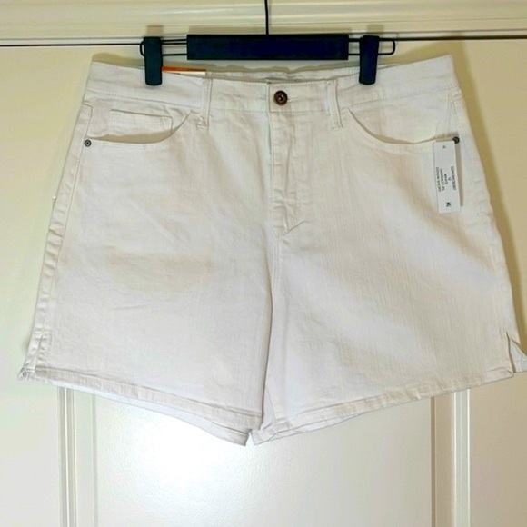 Jessica Simpson Women's White High Rise Side Slit Short - Size 12 NWOT - Picture 3 of 9